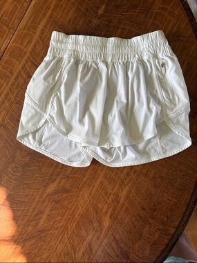 Lululemon Shorts Sz 6